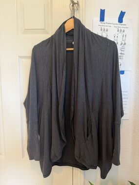Lululemon Black Draped Women’s Sweatshirt